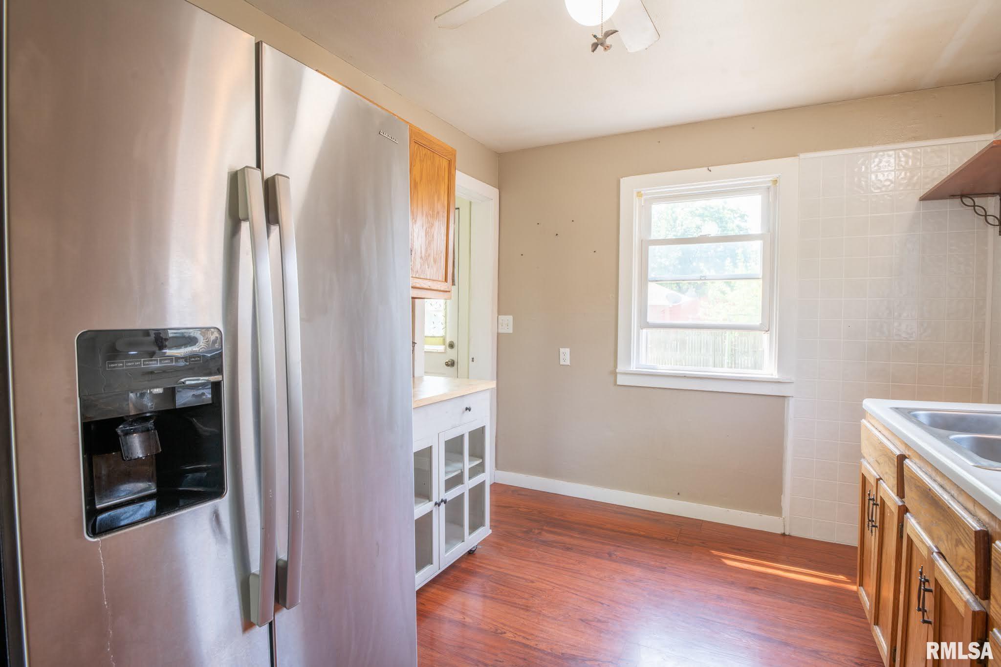 1410 Tennell Road Pekin, IL 61554 - Photo 11 of 24 Gallery Image 11
