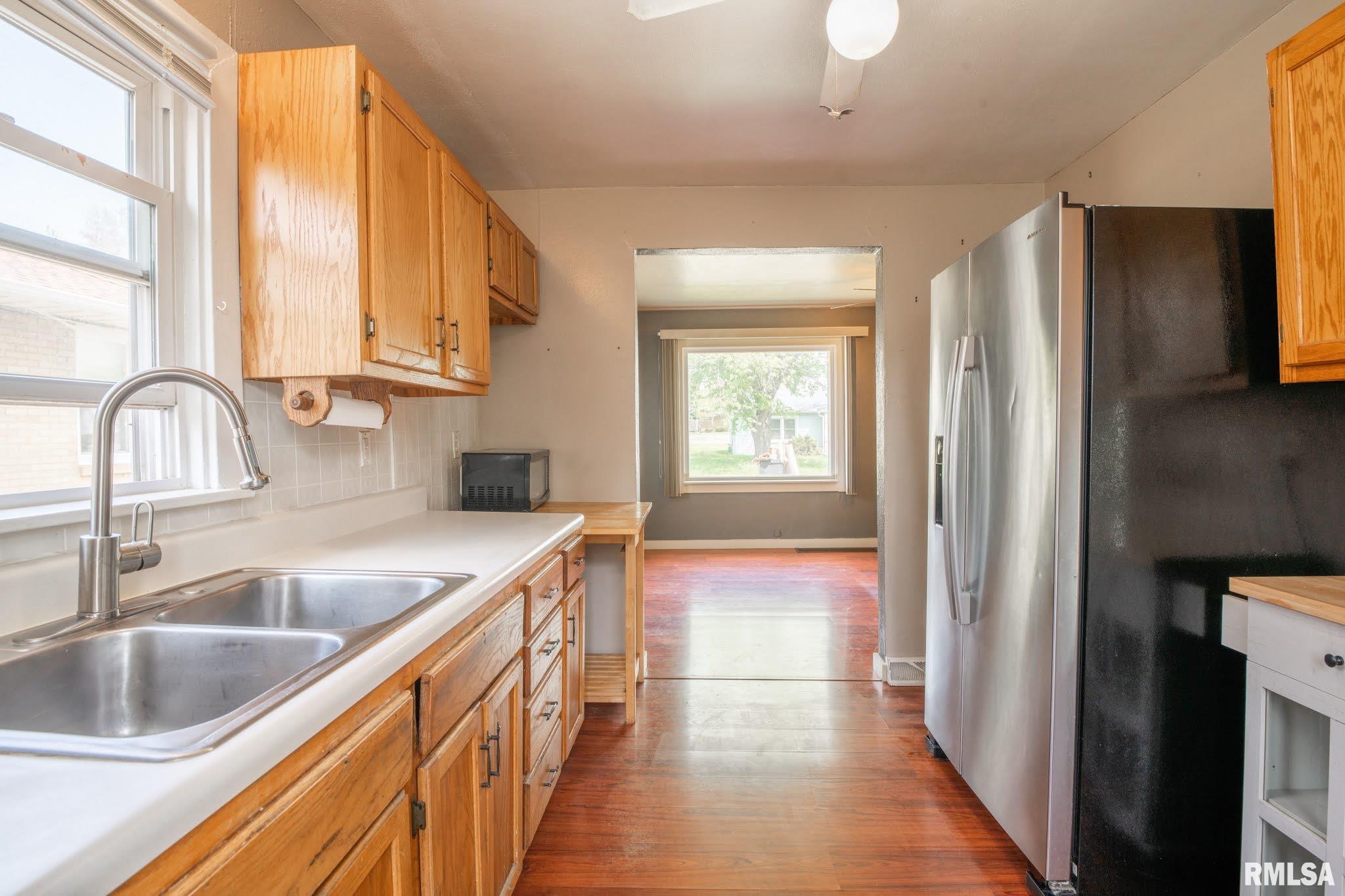 1410 Tennell Road Pekin, IL 61554 - Photo 8 of 24 Gallery Image 8