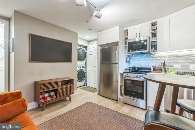 $340,000 | 459 Massachusetts Avenue Northwest, Unit B1, Washington, DC 20001