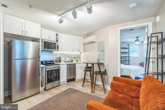 $340,000 | 459 Massachusetts Avenue Northwest, Unit B1, Washington, DC 20001