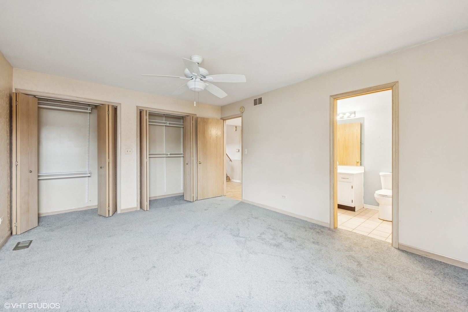 427 West St Charles Road Elmhurst, IL 60126 - Photo 12 of 23 Gallery Image 12