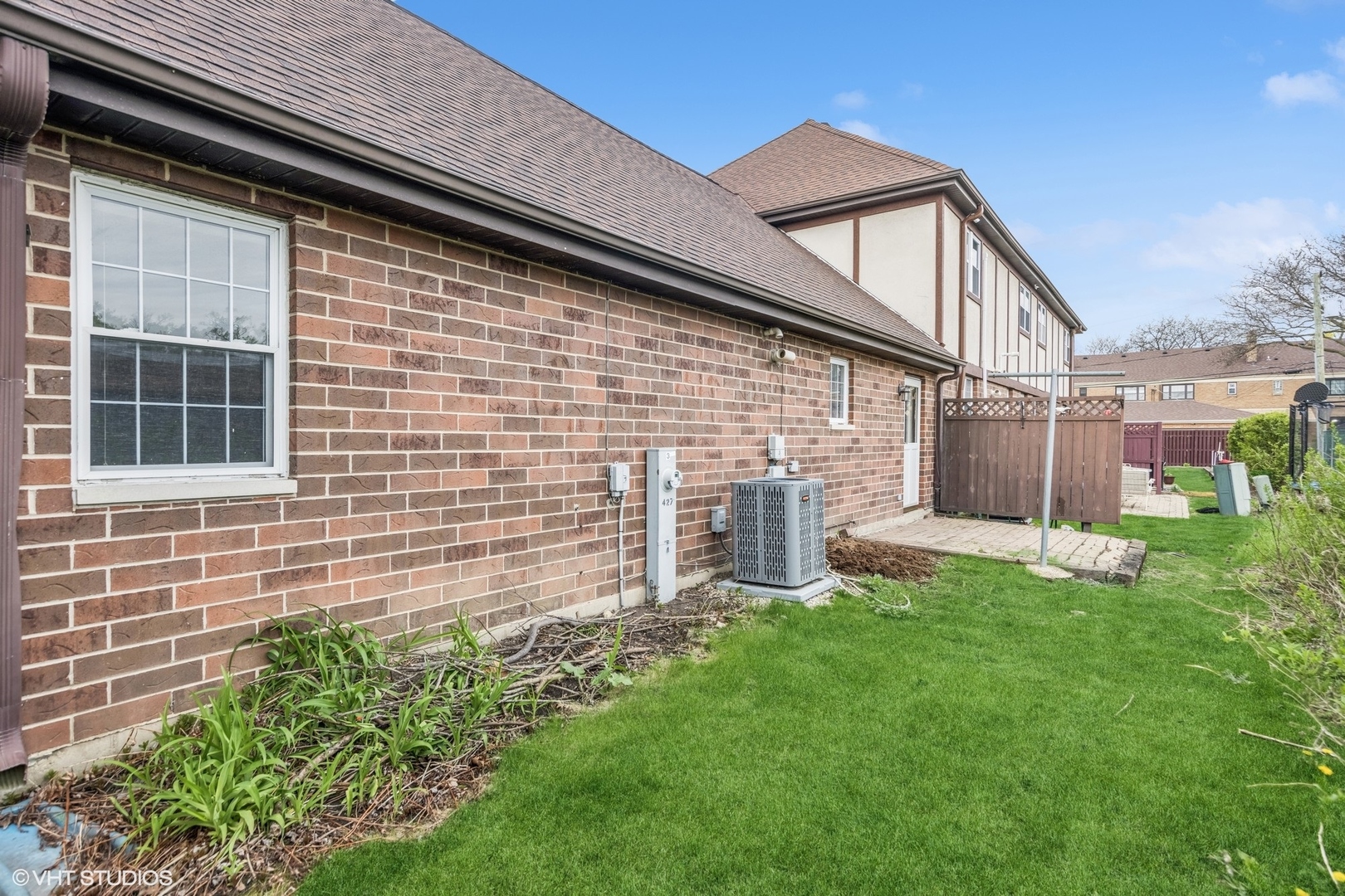 427 West St Charles Road Elmhurst, IL 60126 - Photo 20 of 23 Gallery Image 20