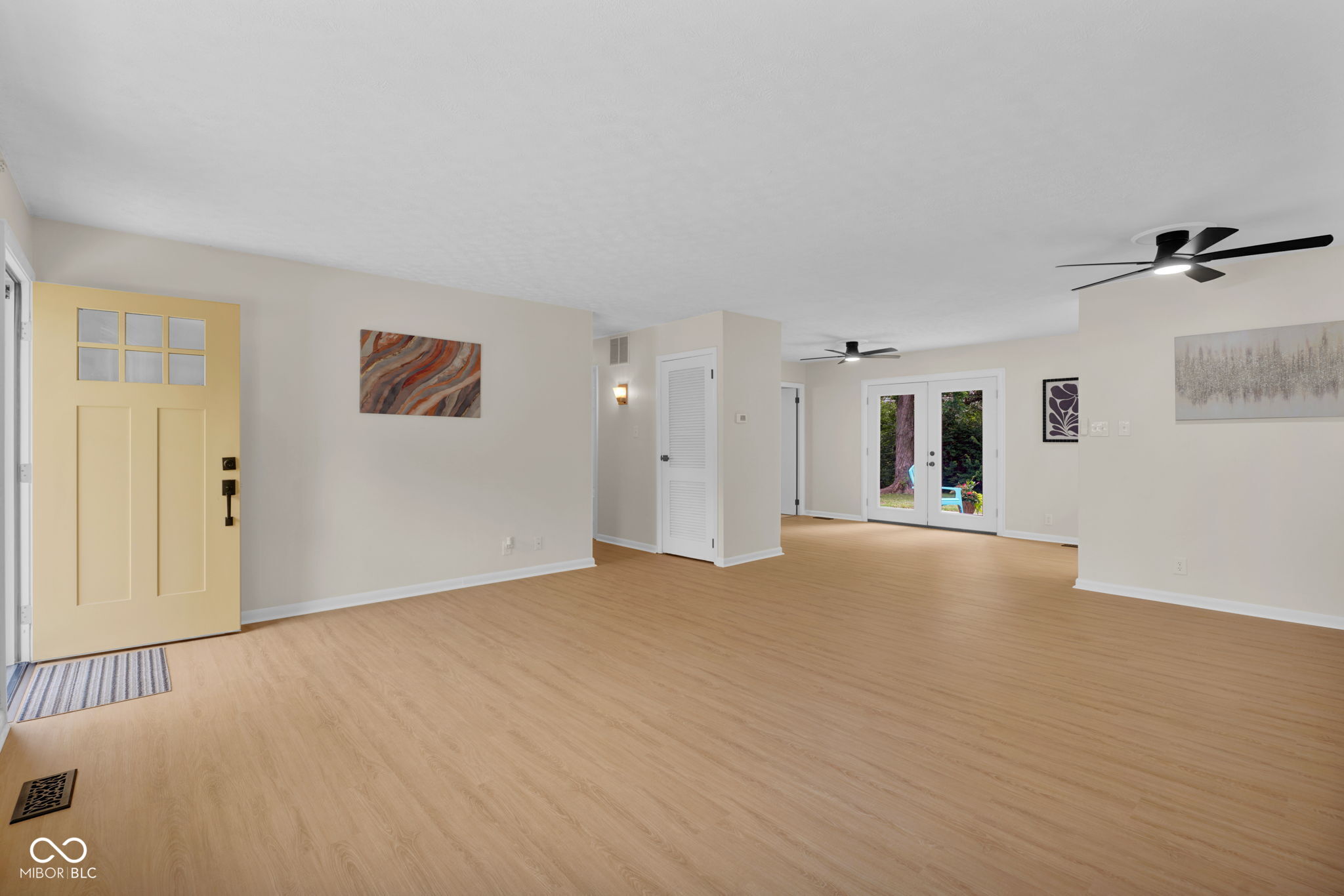 3025 Lucas Way Columbus, IN 47203 - Photo 6 of 31