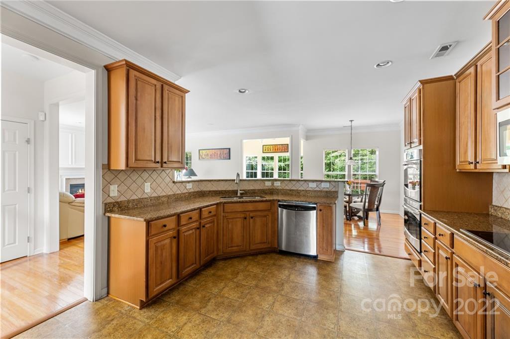 1248 Rockwell View Road Matthews, NC 28105 - Photo 13 of 33 Gallery Image 13
