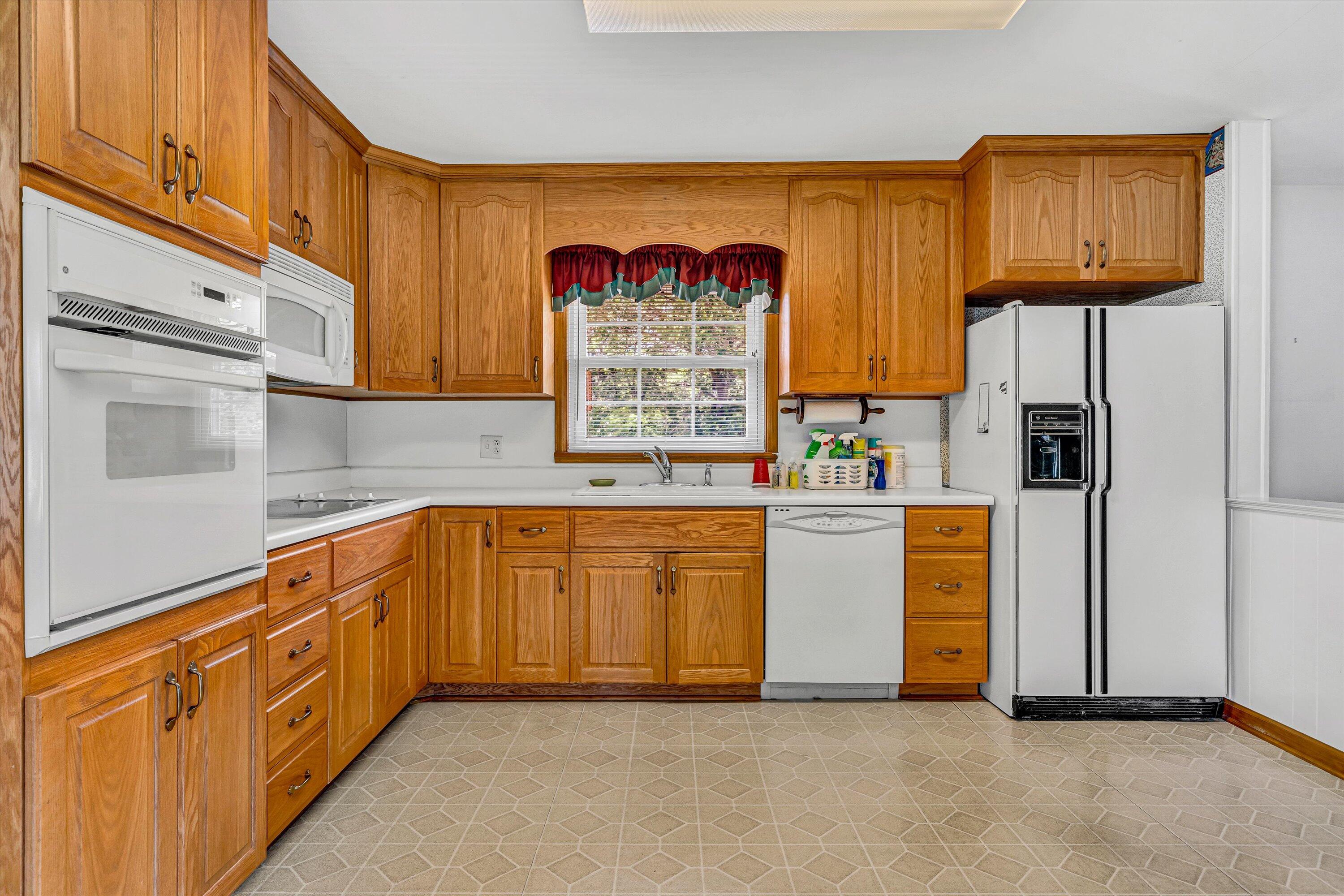 6840 Tinkerdale Road Roanoke, VA 24019 - Photo 8 of 46 06-SGM-02332