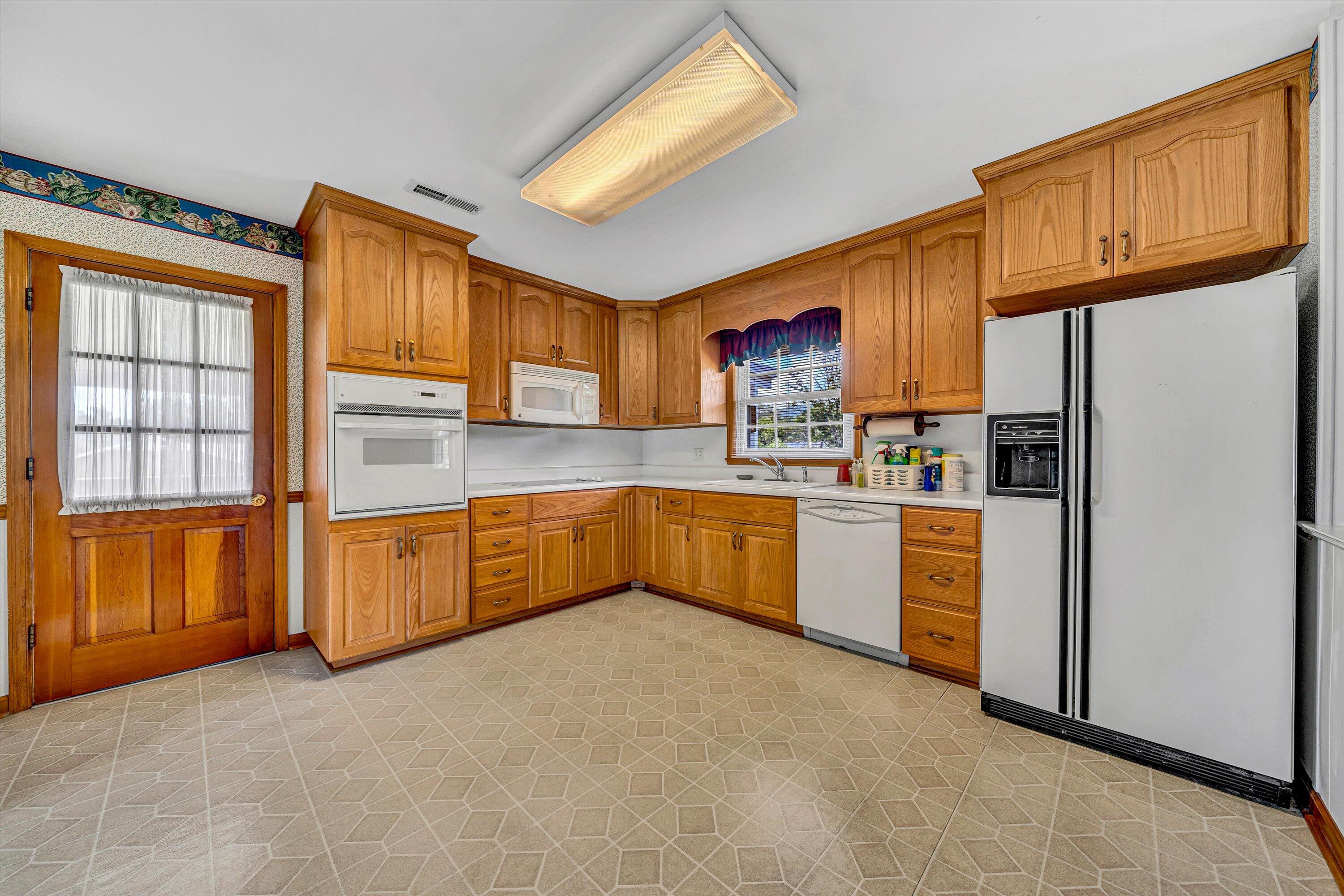 6840 Tinkerdale Road Roanoke, VA 24019 - Photo 9 of 46 07-SGM-02337