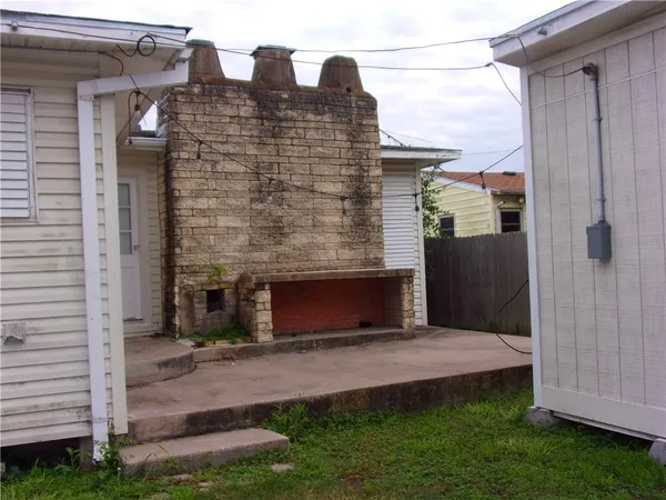 $1,450 | 1445 Brentwood Drive, Corpus Christi, TX 78415