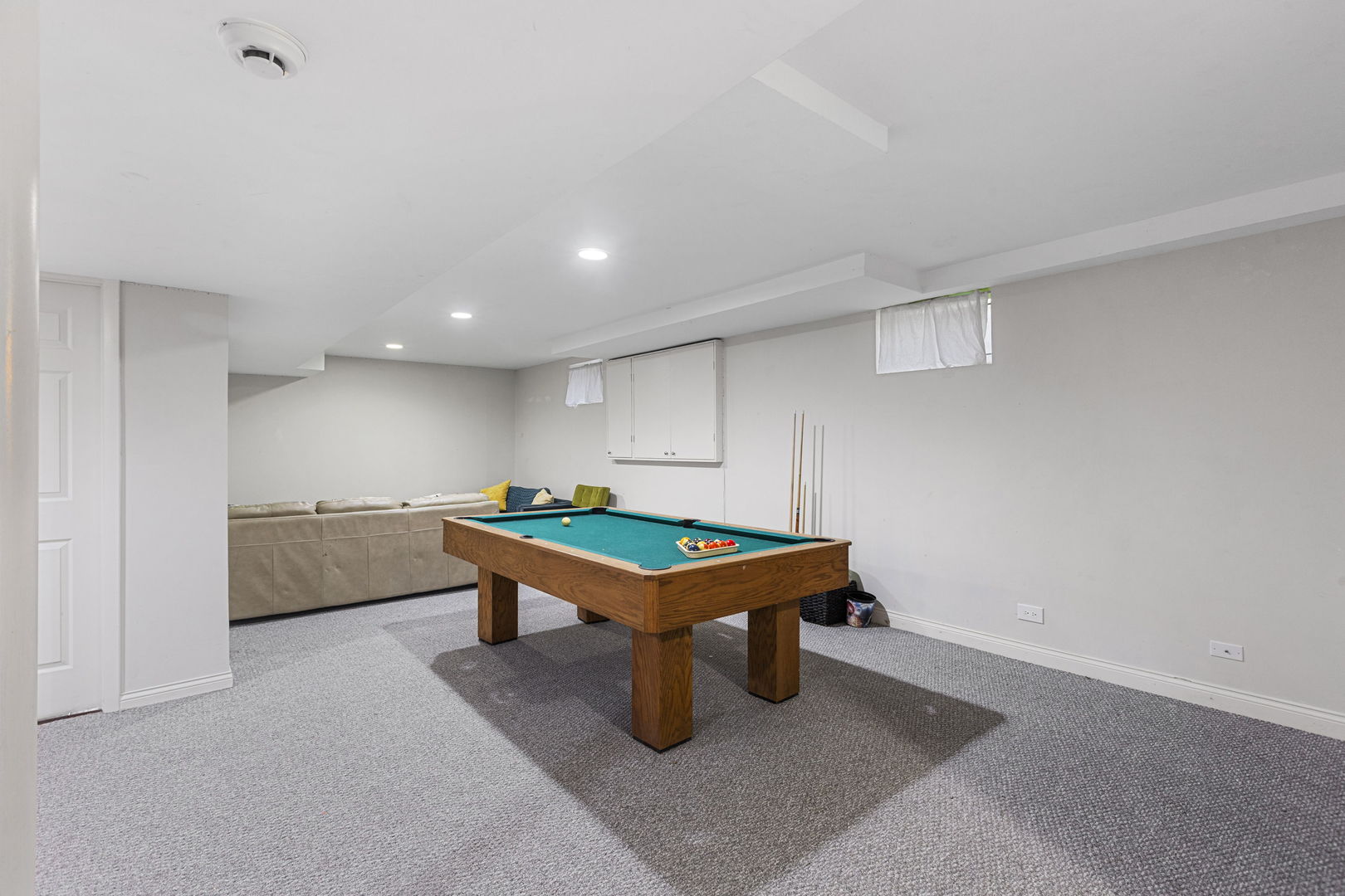 2440 West Course Drive Riverwoods, IL 60015 - Photo 17 of 19 a room with furniture and pool table