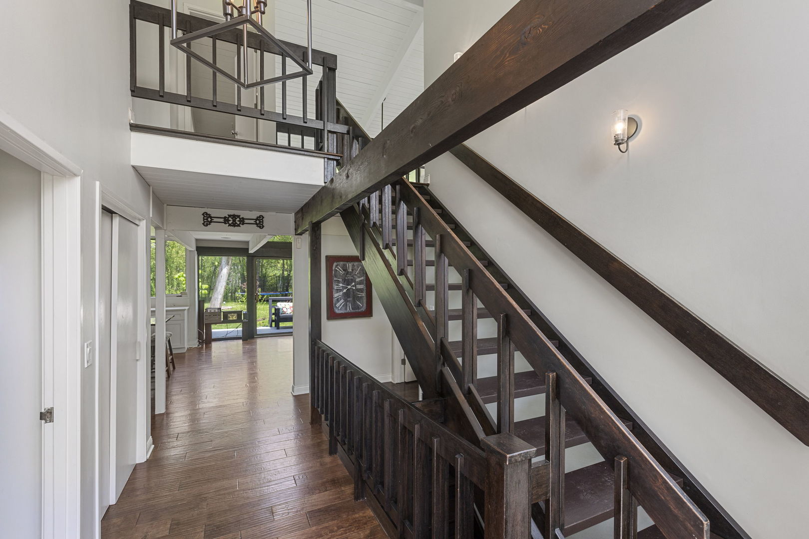 2440 West Course Drive Riverwoods, IL 60015 - Photo 2 of 19 a view of entryway