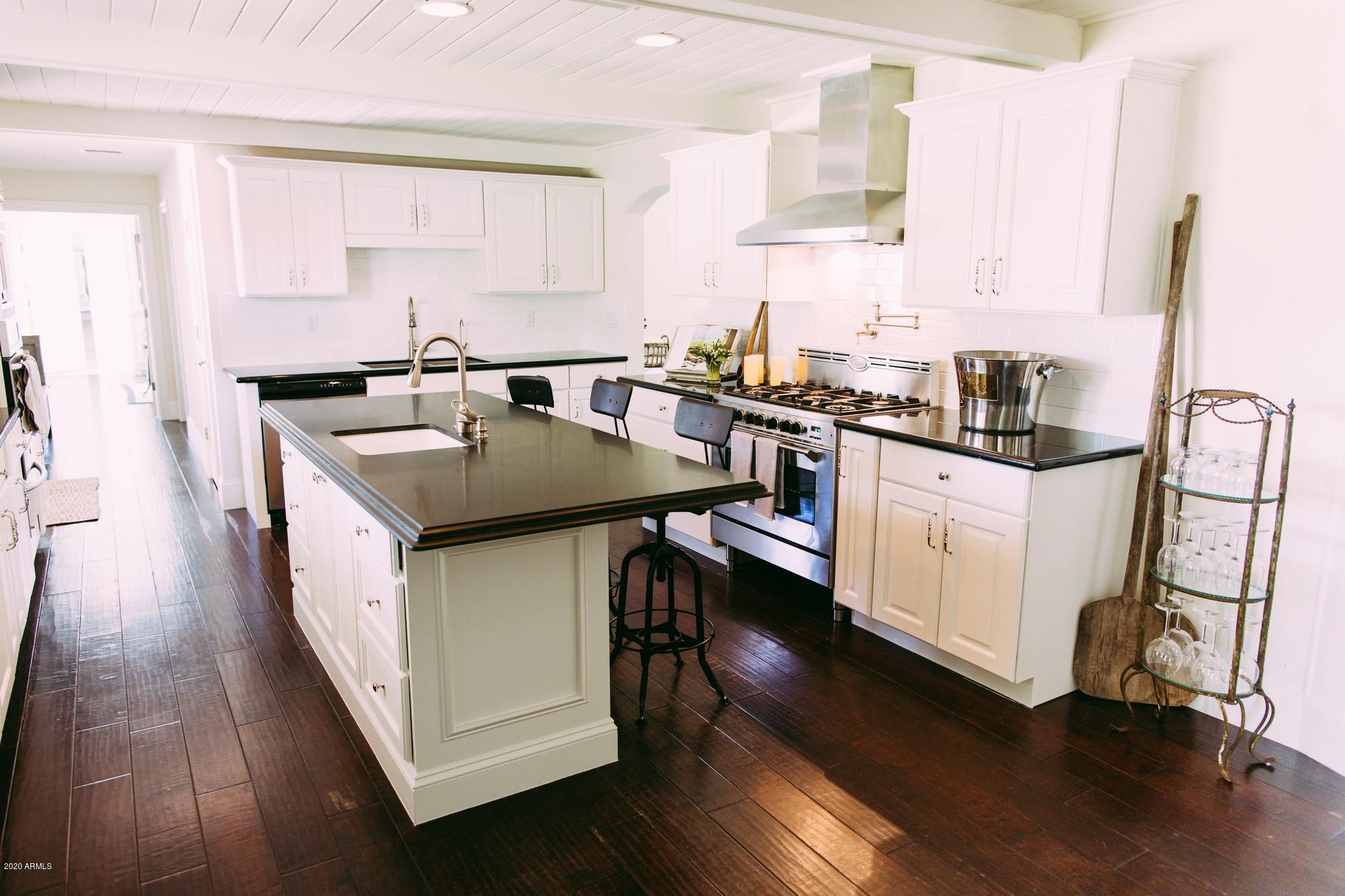 4701 North Dromedary Road Phoenix, AZ 85018 - Photo 113 of 130 Dromedary Home - For Sale - Arcadia-119