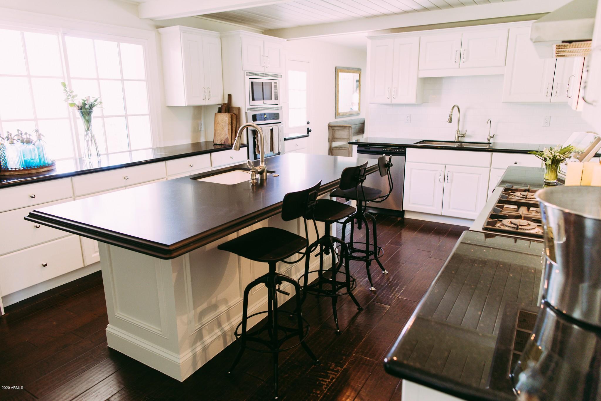 4701 North Dromedary Road Phoenix, AZ 85018 - Photo 114 of 130 Dromedary Home - For Sale - Arcadia-120