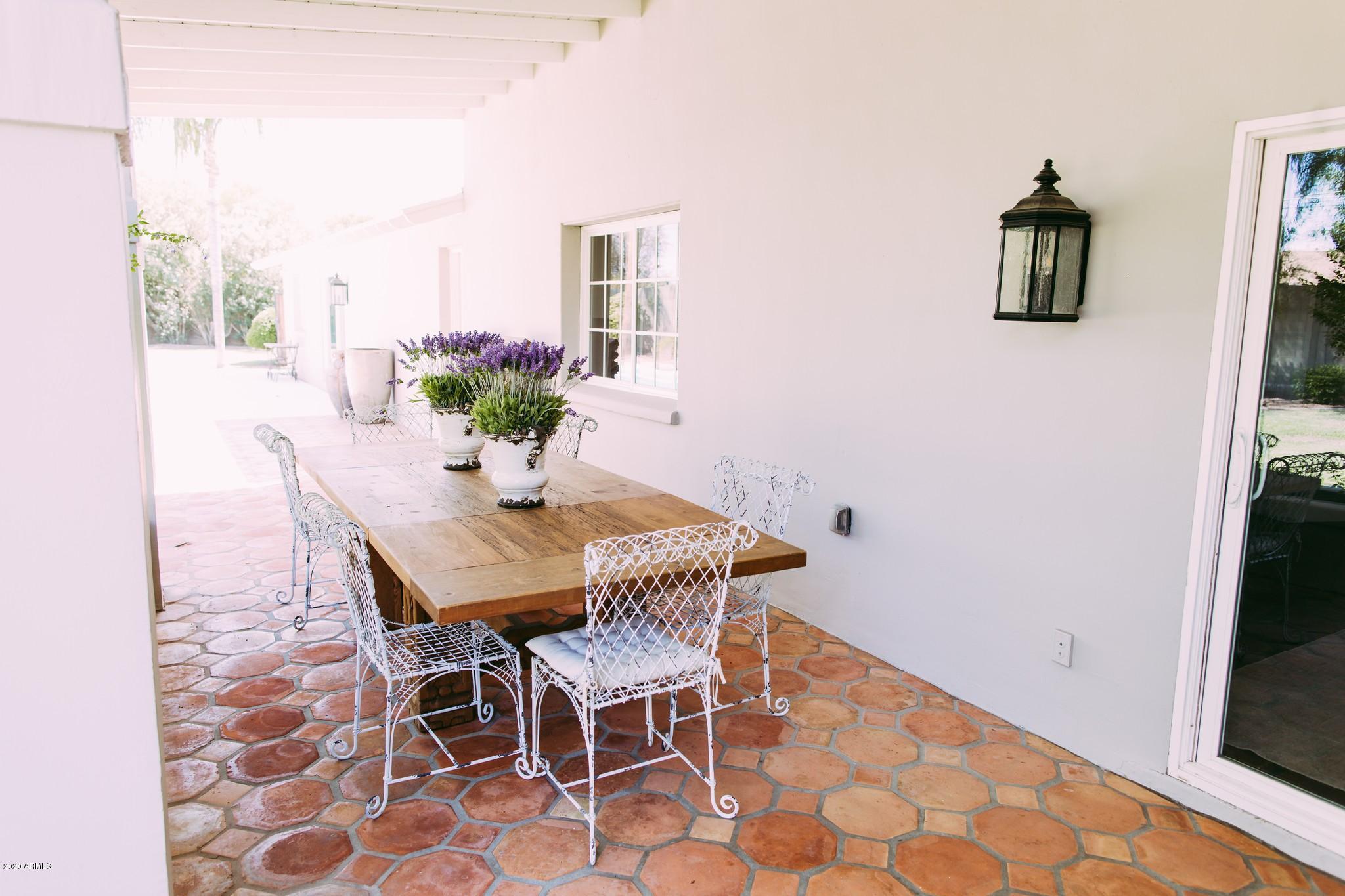 4701 North Dromedary Road Phoenix, AZ 85018 - Photo 119 of 130 Dromedary Home - For Sale - Arcadia-82