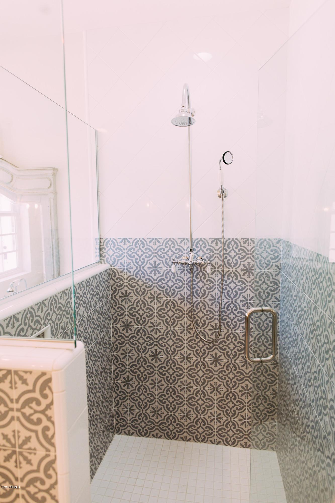 4701 North Dromedary Road Phoenix, AZ 85018 - Photo 22 of 130 Dromedary Home - For Sale - Arcadia-10