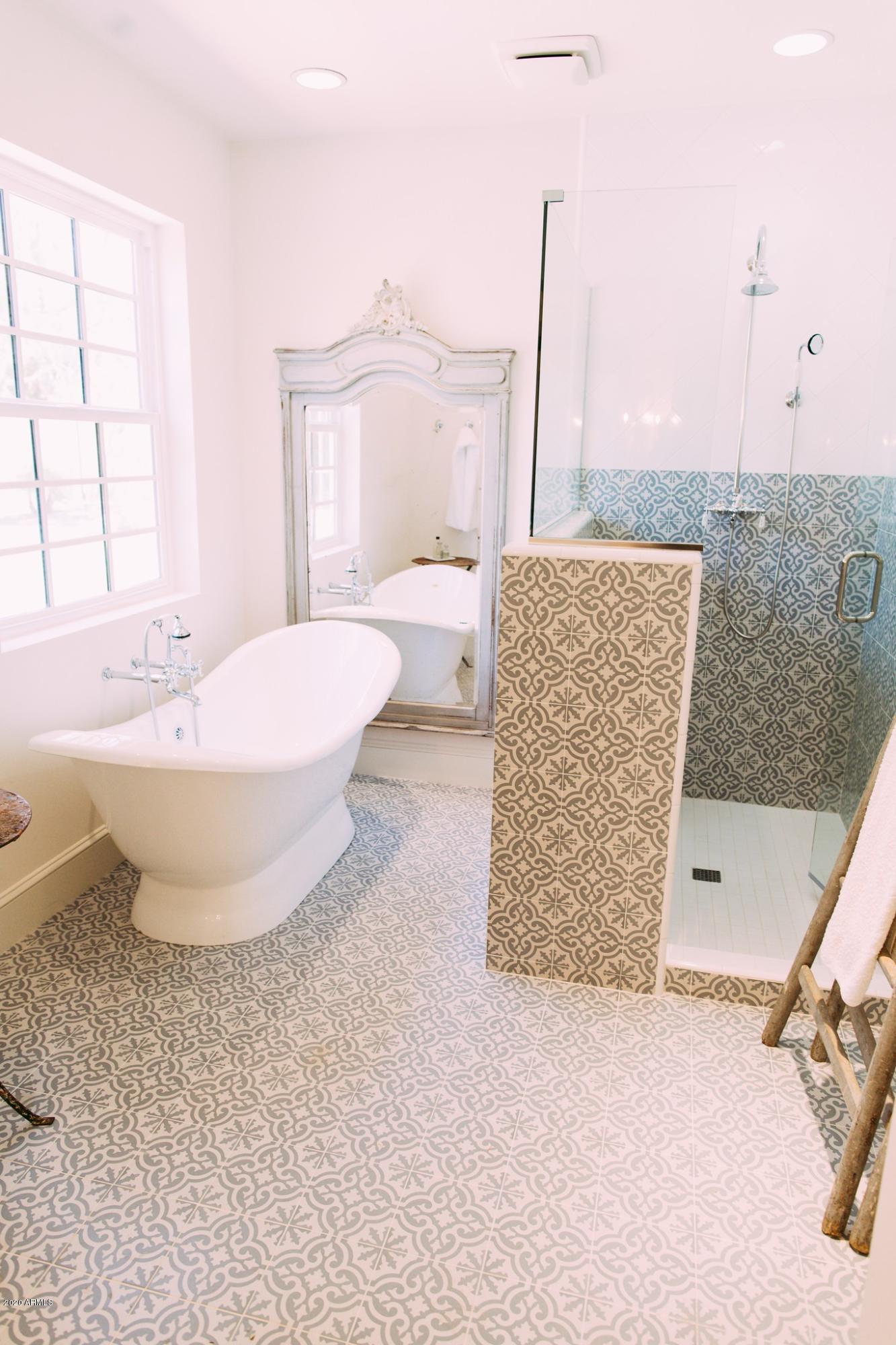 4701 North Dromedary Road Phoenix, AZ 85018 - Photo 26 of 130 Dromedary Home - For Sale - Arcadia-14