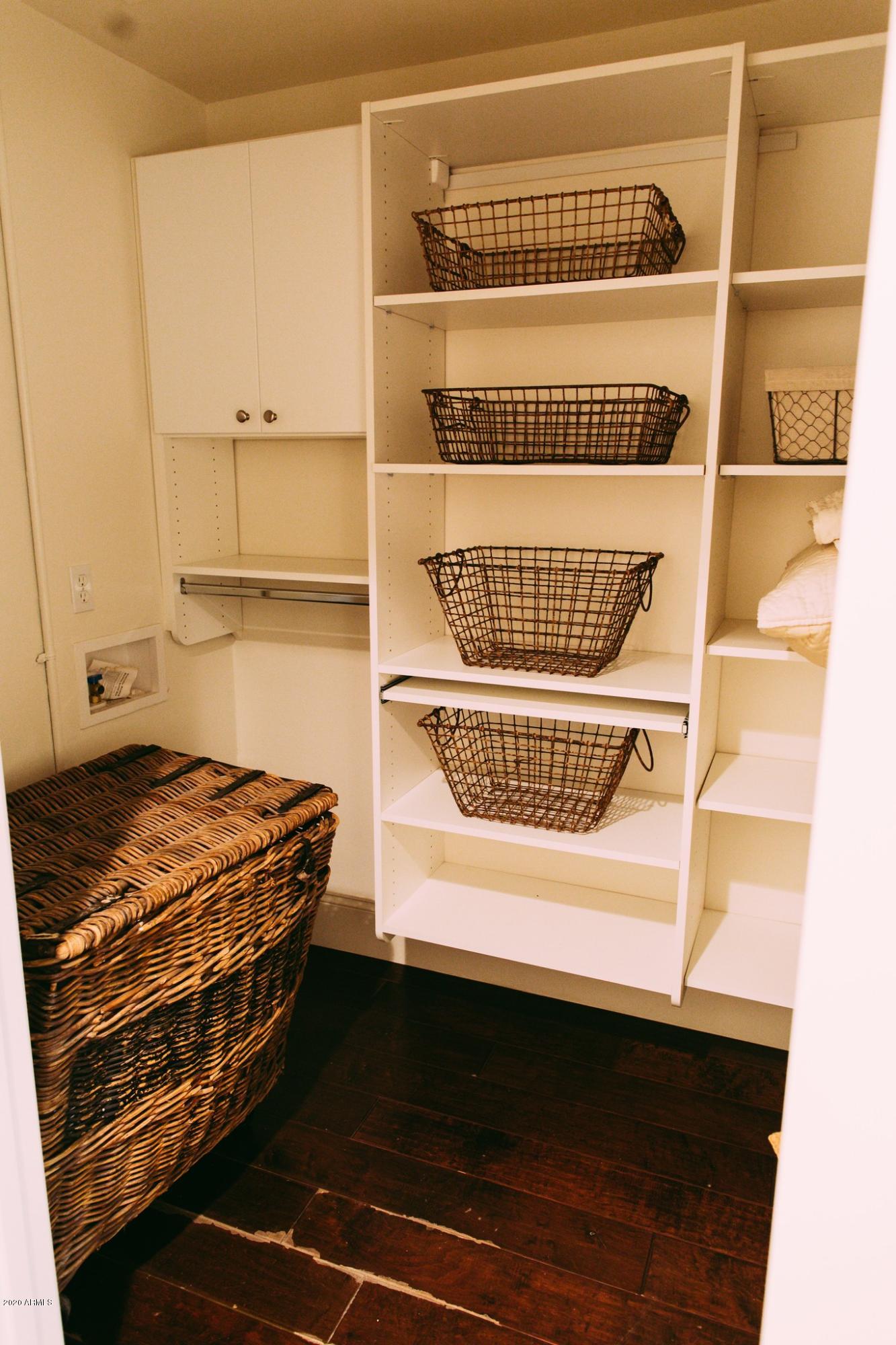 4701 North Dromedary Road Phoenix, AZ 85018 - Photo 27 of 130 Dromedary Home - For Sale - Arcadia-15