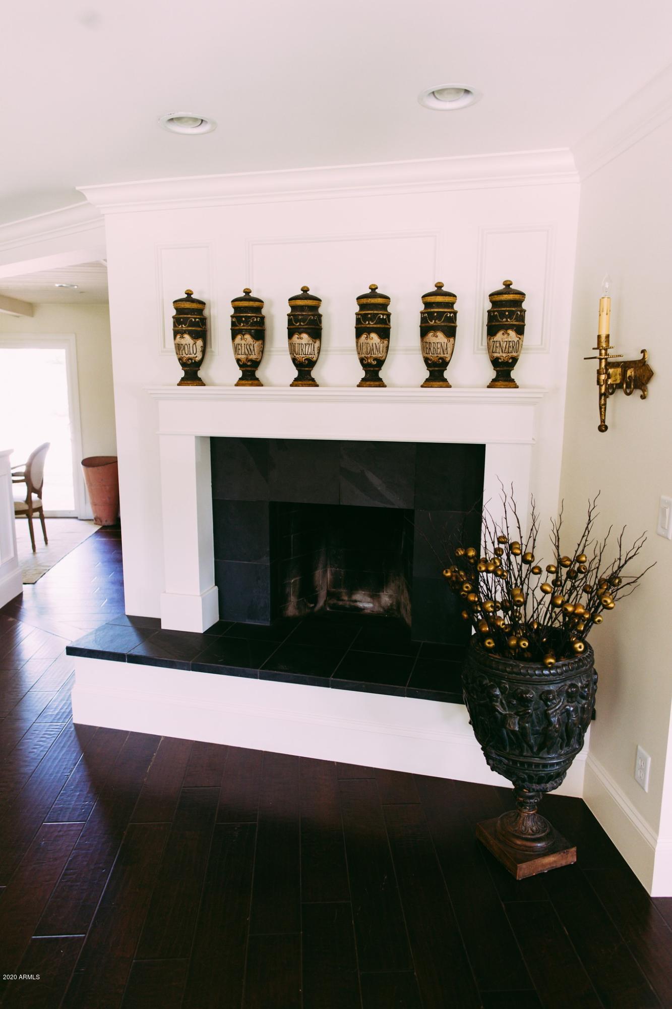 4701 North Dromedary Road Phoenix, AZ 85018 - Photo 49 of 130 Dromedary Home - For Sale - Arcadia-38