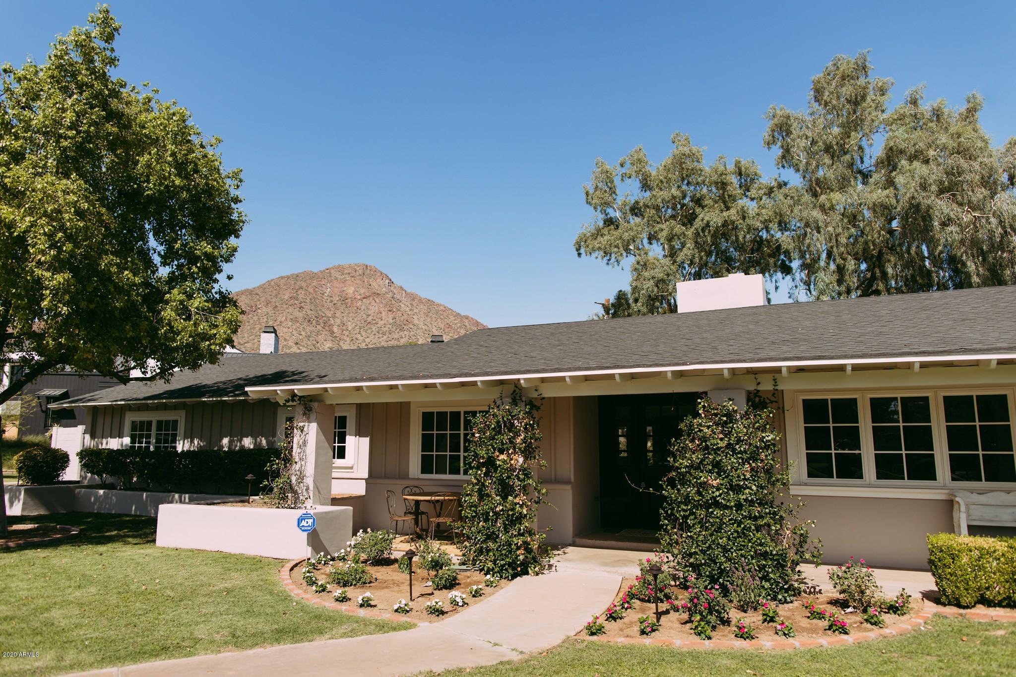 4701 North Dromedary Road Phoenix, AZ 85018 - Photo 6 of 130 Dromedary Home - For Sale - Arcadia-165