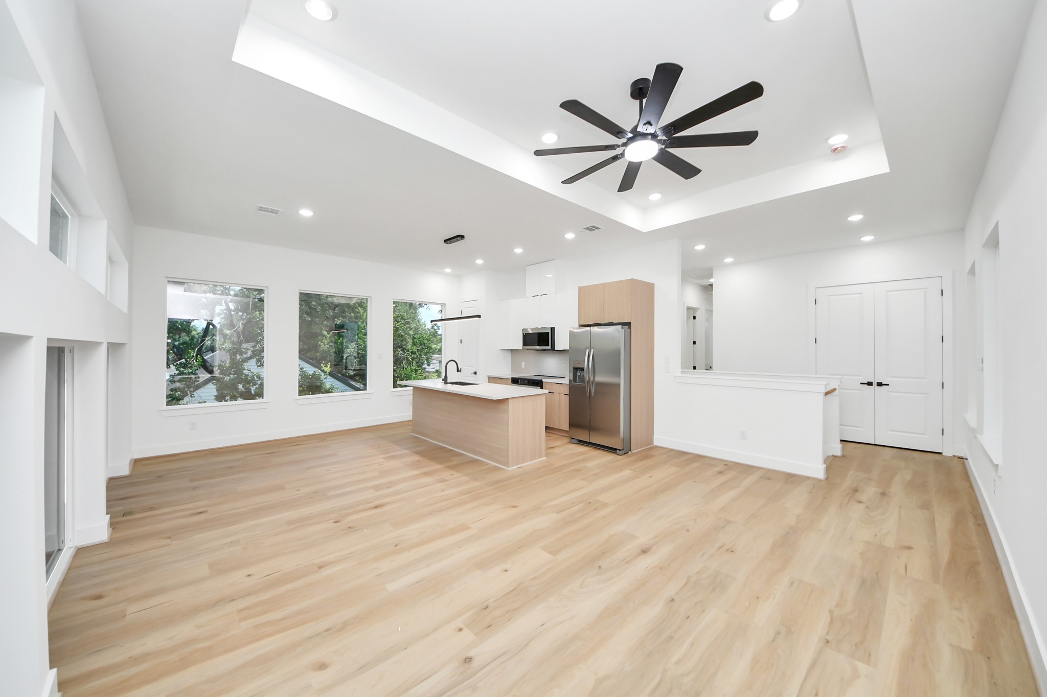 7117 Eastwood Street Houston, TX 77021 - Photo 3 of 35