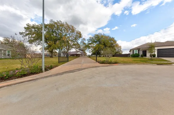 $2,000 | 23911 Grass Hook Lane, Hockley, TX 77447