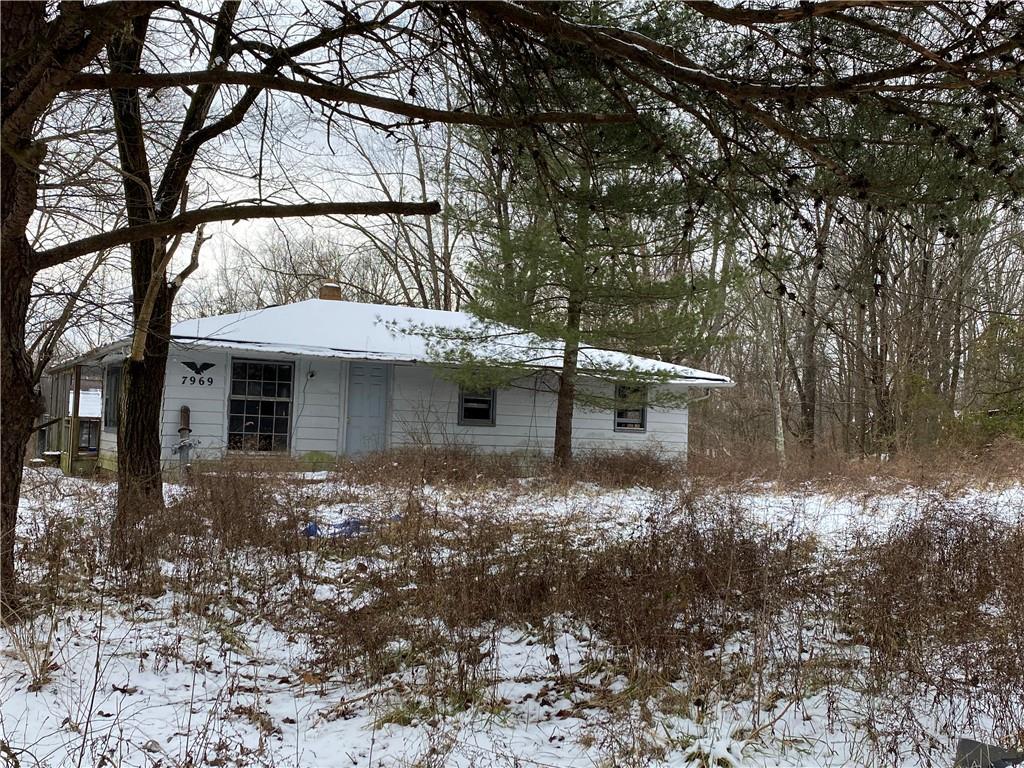 7969 Georgetown Road Columbus, IN 47201 - Photo 3 of 9