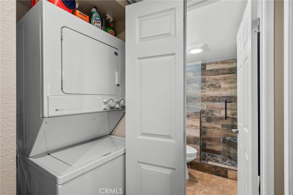 2731 Erringer Road, Unit 33 Simi Valley, CA 93065 - Photo 11 of 20