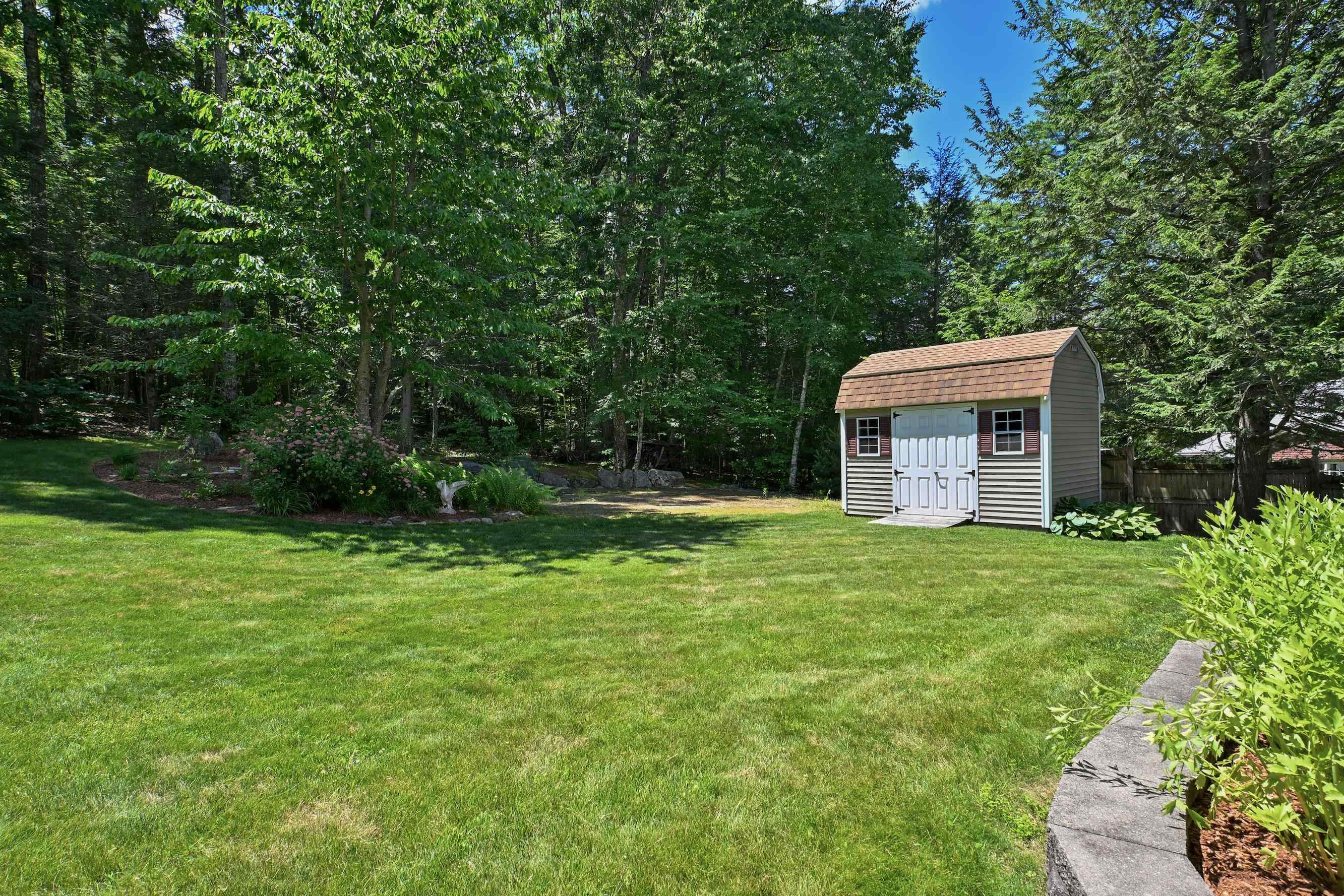 44 Berkley Street Merrimack, NH 03054 - Photo 52 of 60