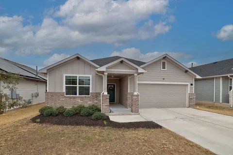 $300,000 | 224 Lavaca River Lane, Hutto, TX 78634