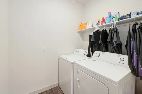 $300,000 | 224 Lavaca River Lane, Hutto, TX 78634