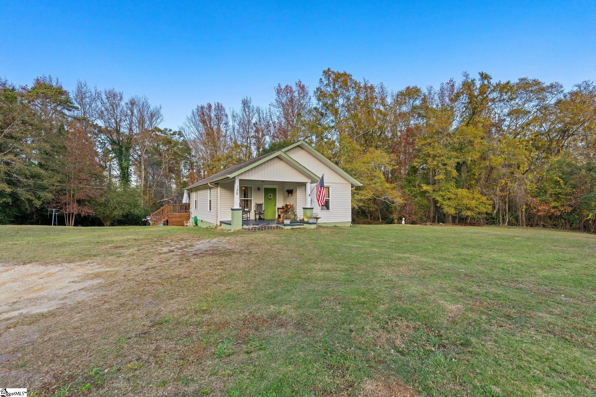 128 Mahaffey Street Belton, SC 29627 - Photo 4 of 31