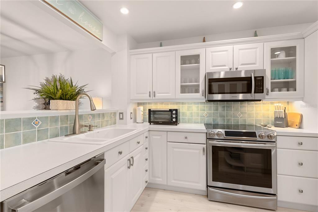 8630 Midnight Pass Road, Unit 103A Sarasota, FL 34242 - Photo 17 of 44