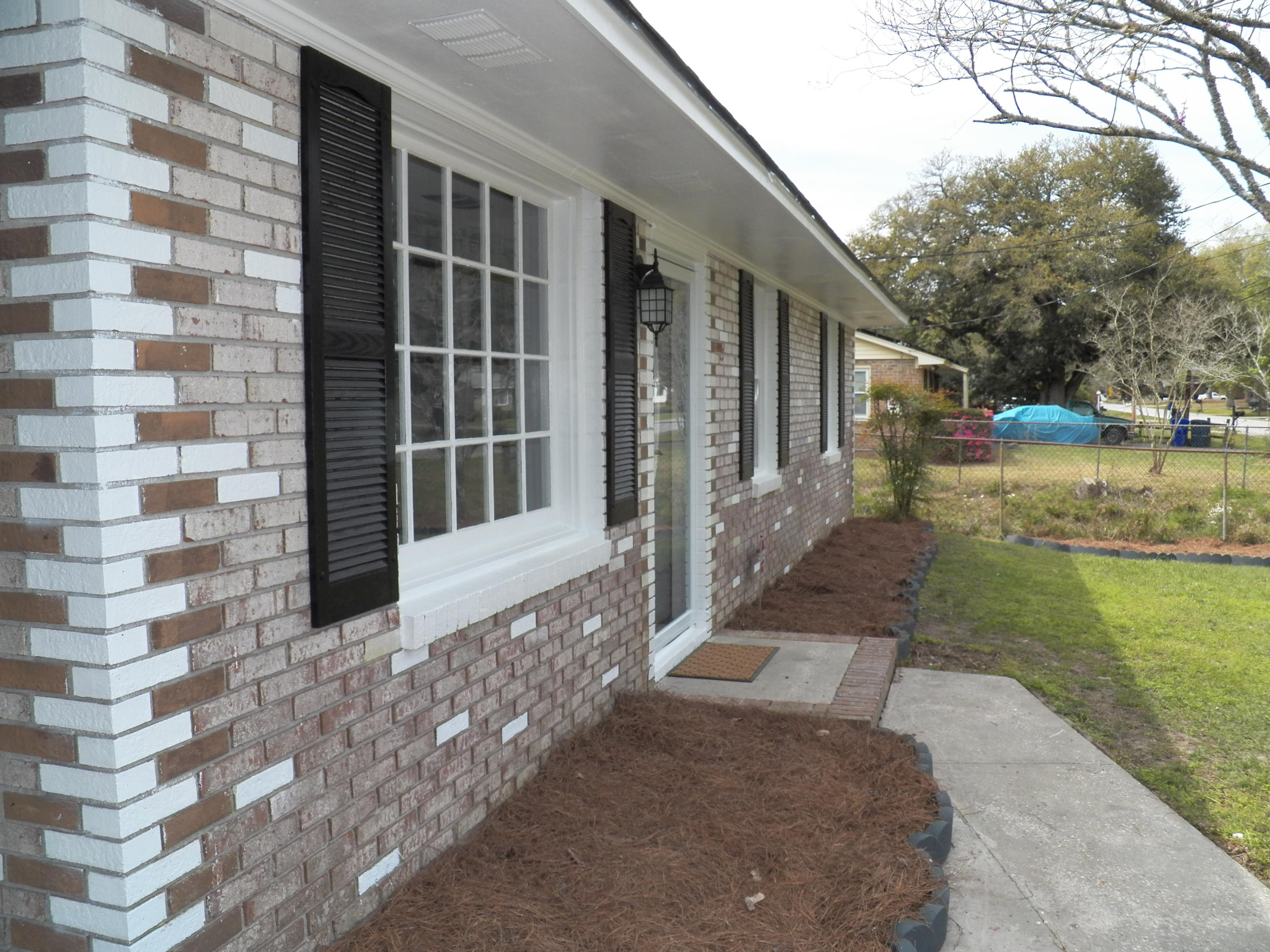 3221 Bonanza Road Charleston, SC 29414 - Photo 4 of 22 04
