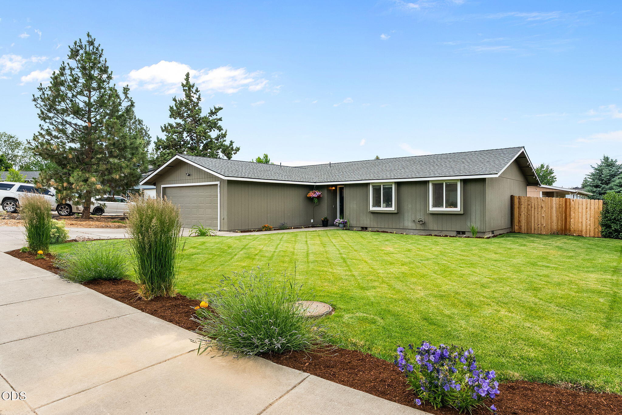 833 Northwest Maple Court Redmond, OR 97756 - Photo 39 of 44