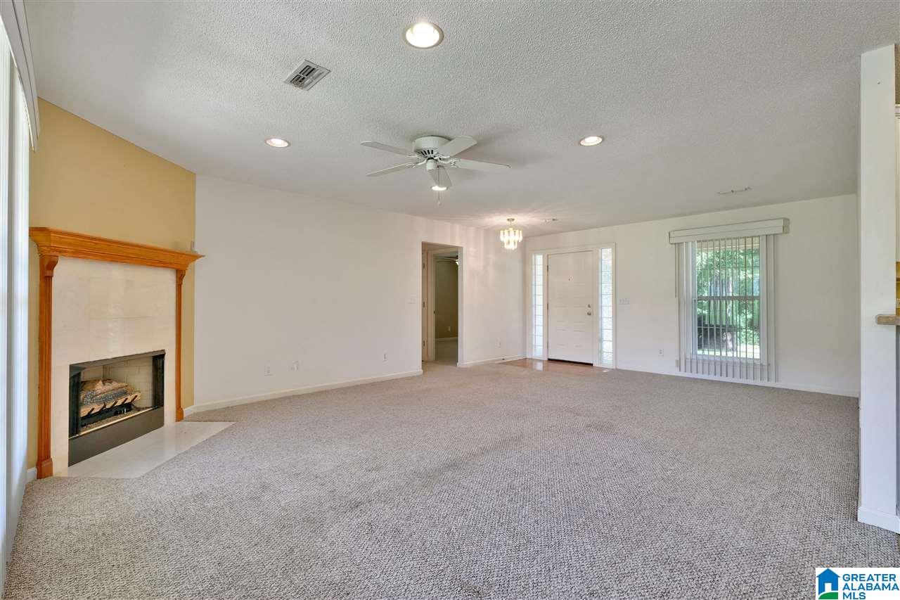 702 Timber Way Weaver, AL 36277 - Photo 9 of 28