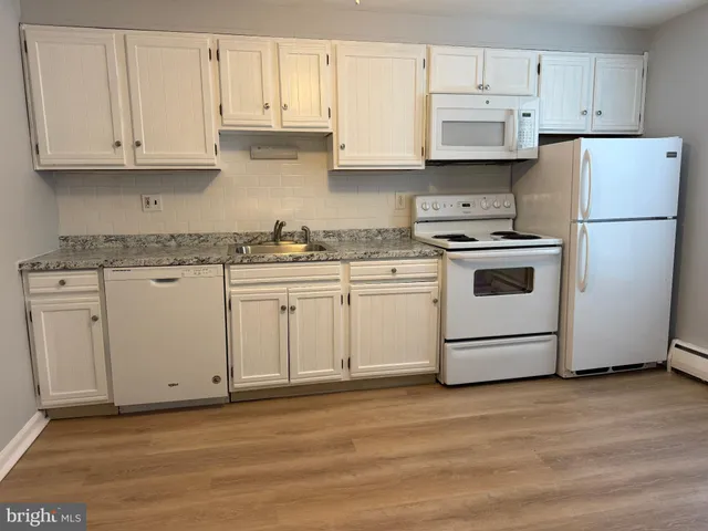 $1,750 | 27 Wallingford Avenue, Unit B3, Wallingford, PA 19086