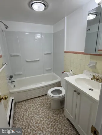 $1,750 | 27 Wallingford Avenue, Unit B3, Wallingford, PA 19086