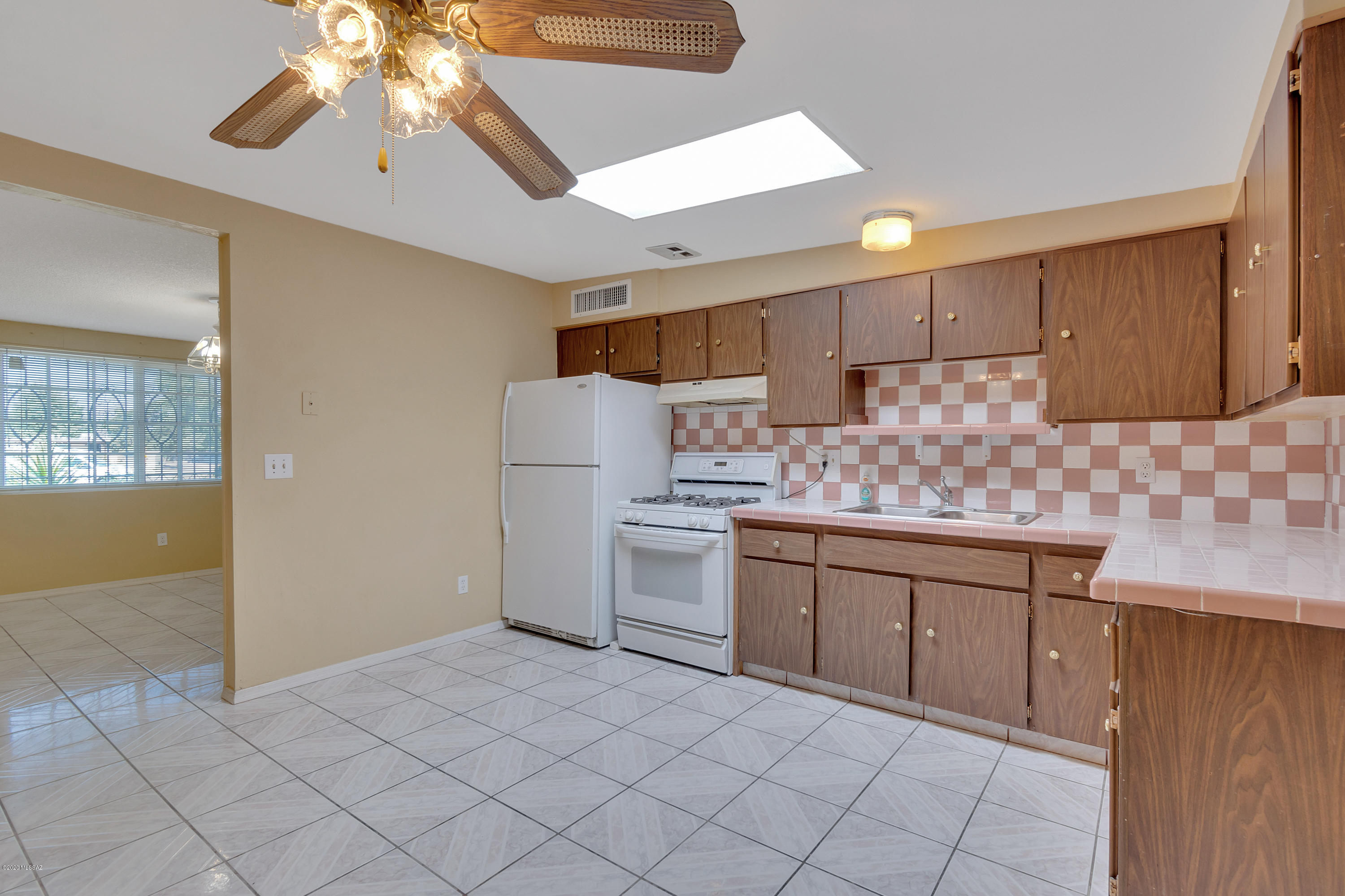 3960 North Pomona Road Tucson, AZ 85705 - Photo 6 of 20 Gallery Image 6