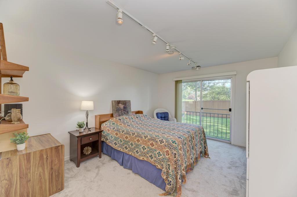 4000 Dundee Road, Unit 107 Northbrook, IL 60062 - Photo 19 of 31
