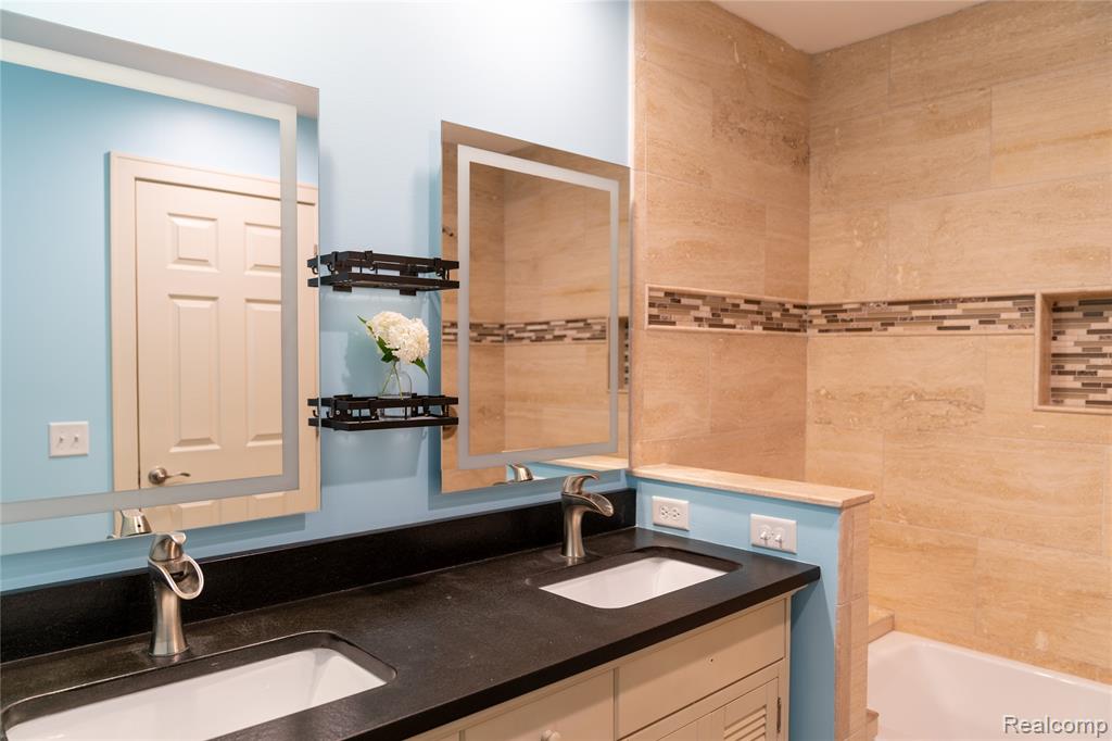 3580 Hazelton Avenue Rochester Hills, MI 48307 - Photo 12 of 27