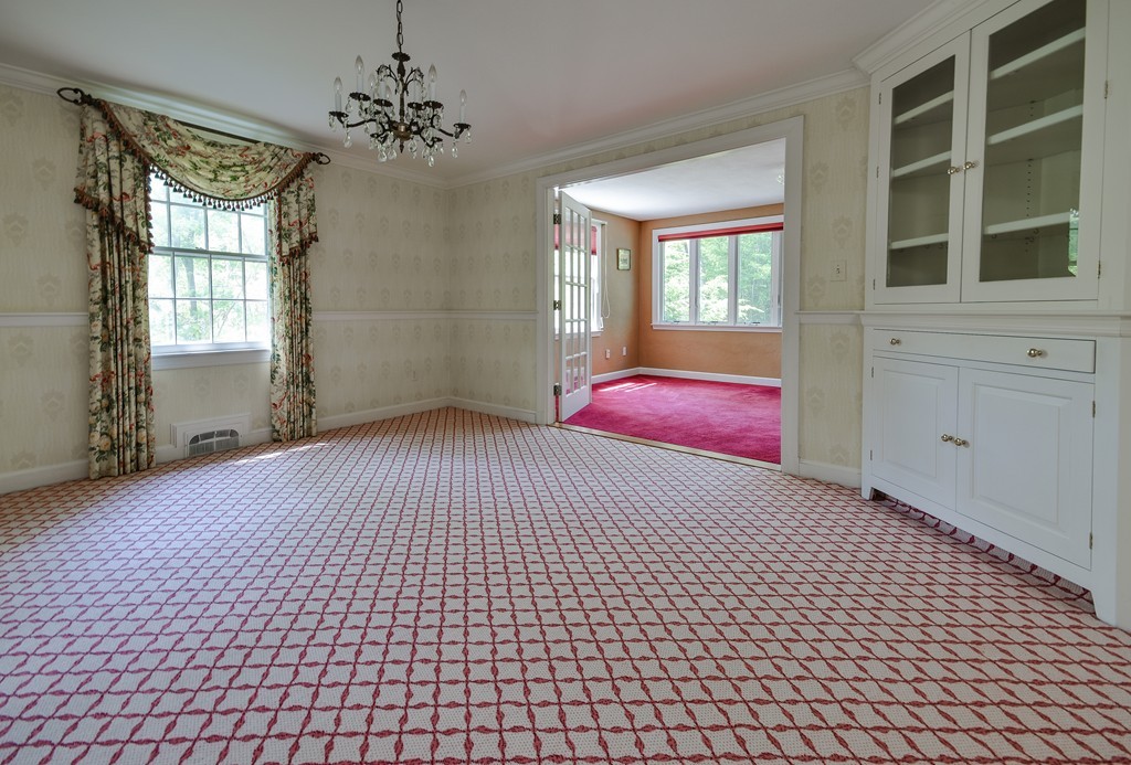 15 Windsor Road Dover, MA 02030 - Photo 4 of 25 Gallery Image 4