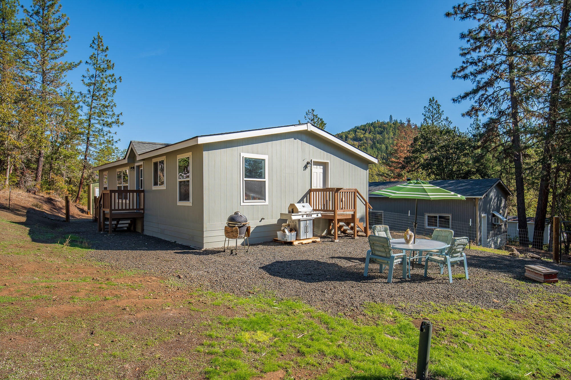 2417 Crowfoot Road Eagle Point, OR 97524 - Photo 23 of 36 2417CrowfootRd-023