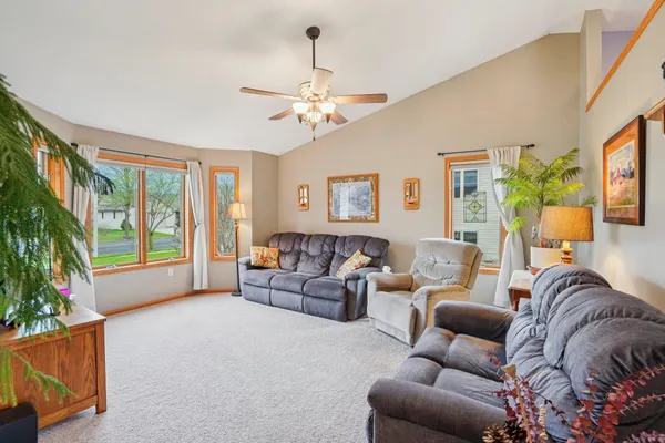 $464,900 | 316 Burl Oak Drive, DeForest, WI 53532