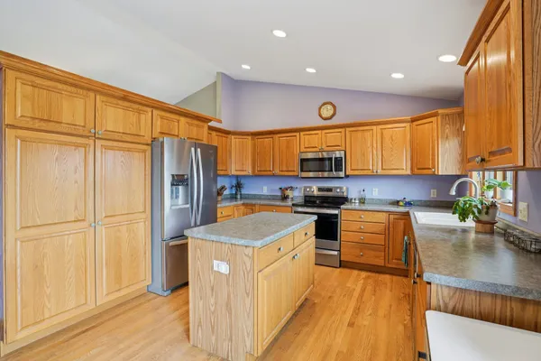 $464,900 | 316 Burl Oak Drive, DeForest, WI 53532