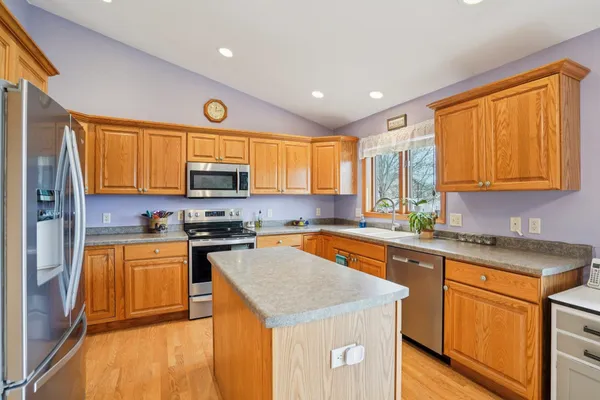 $464,900 | 316 Burl Oak Drive, DeForest, WI 53532