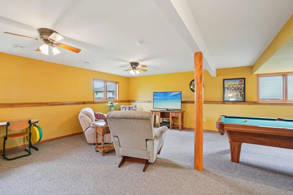 $464,900 | 316 Burl Oak Drive, DeForest, WI 53532