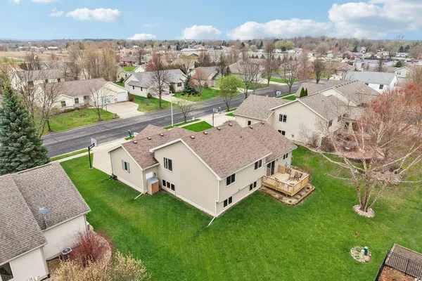 $464,900 | 316 Burl Oak Drive, DeForest, WI 53532
