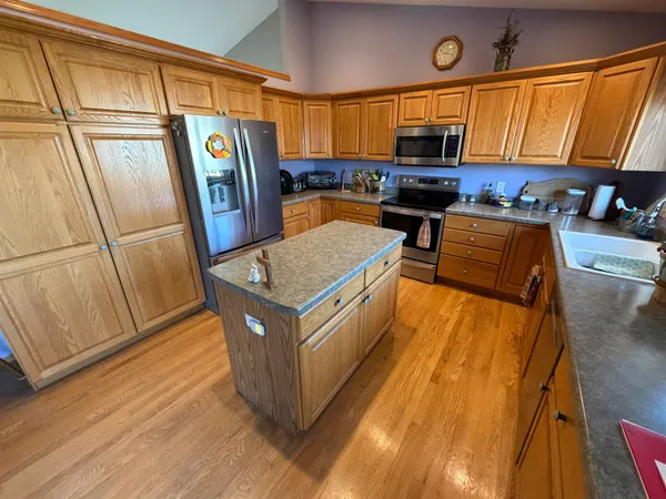 $464,900 | 316 Burl Oak Drive, DeForest, WI 53532