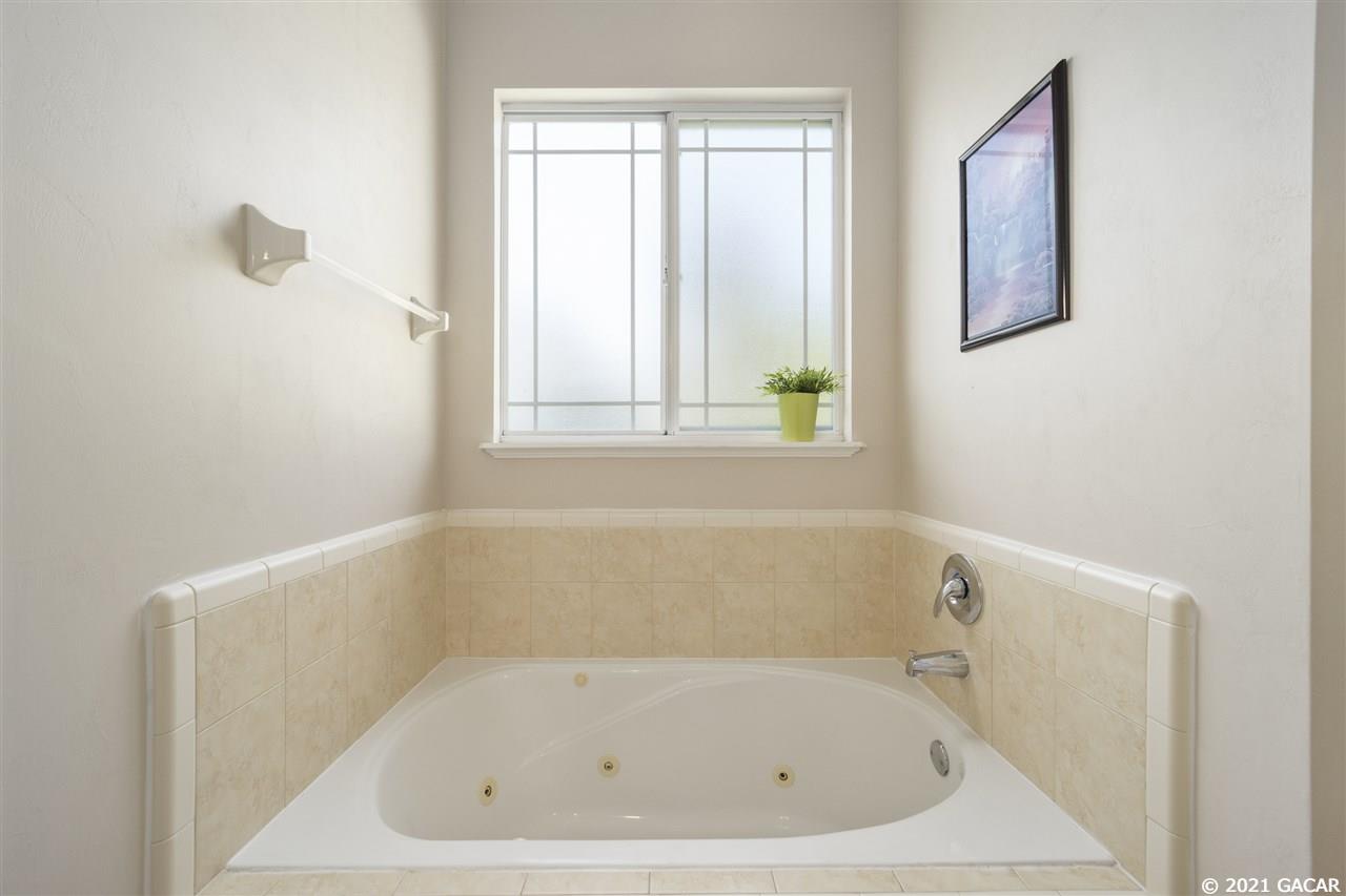 7887 Southwest 84th Way Gainesville, FL 32608 - Photo 17 of 30