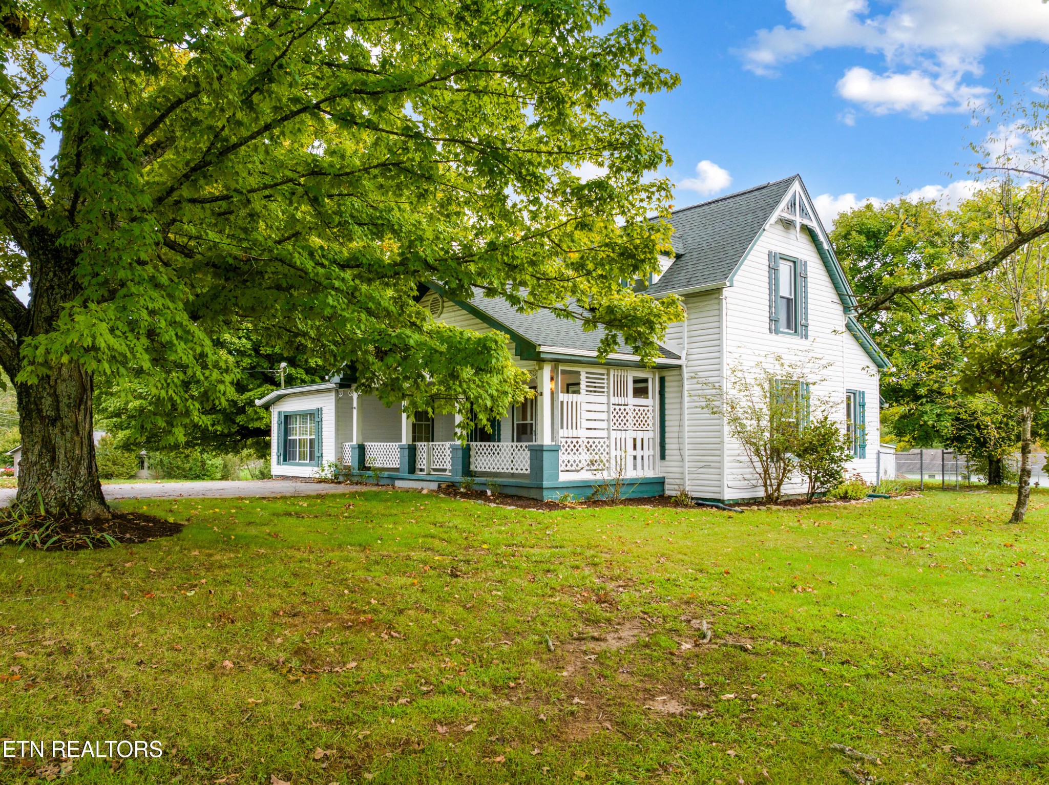 249 Piney Road Kodak, TN 37764 - Photo 3 of 32 Gallery Image 3