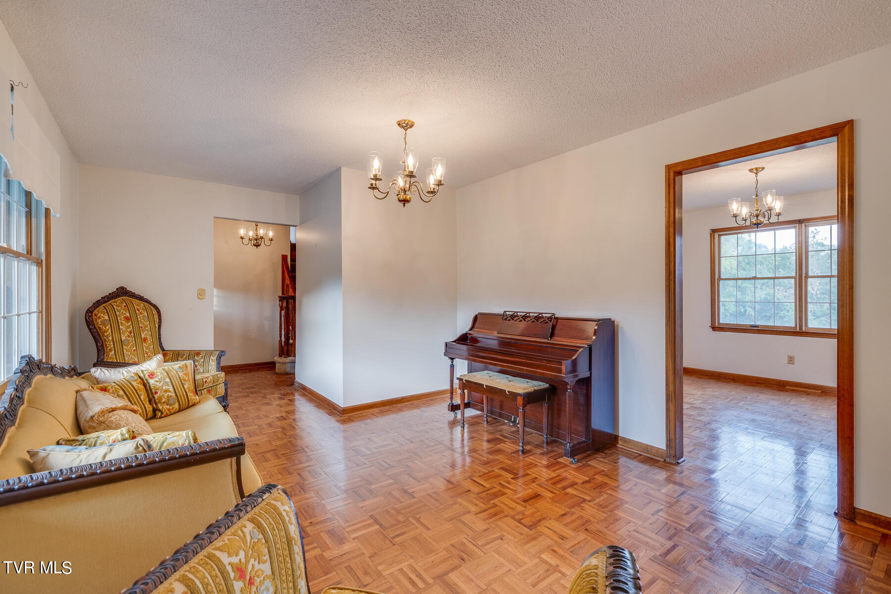 220 Slagle Road Elizabethton, TN 37643 - Photo 11 of 69 008