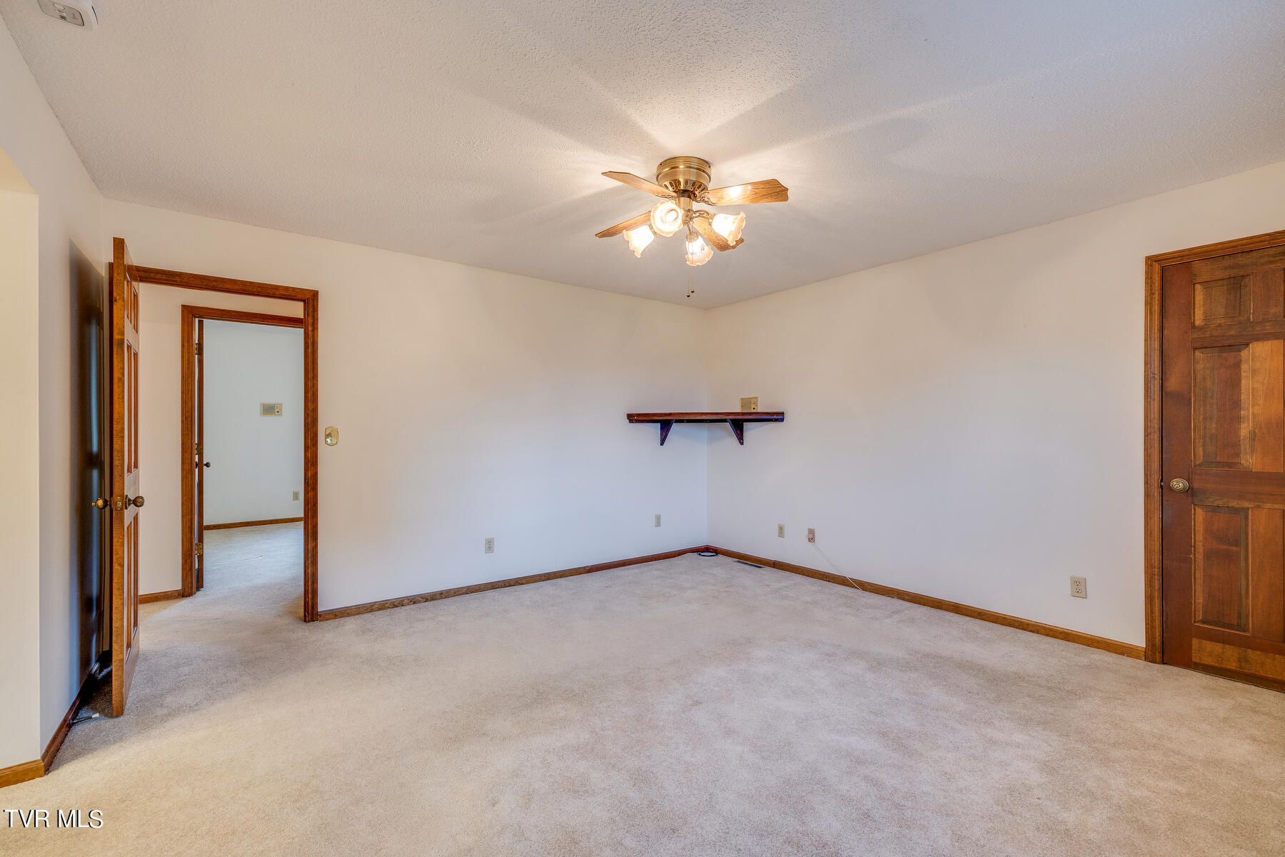 220 Slagle Road Elizabethton, TN 37643 - Photo 26 of 69 023